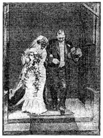 Jean Conan Doyle and Arthur Conan Doyle leaving St. Margaret's, Westminster, after the wedding ceremony (18 september 1907).